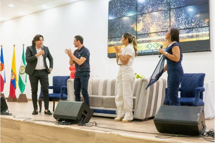 kabad haciendo presencia en los eventos de sus clientes